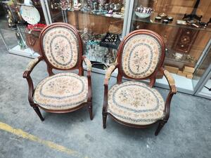 Couple de fauteuils 